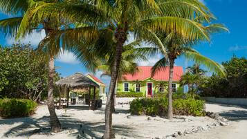 Pintu masuk properti