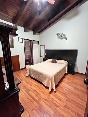 City Single Room, Non Smoking | Down comforters, pillowtop beds, in-room safe, individually decorated