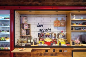 Päivittäinen buffetaamiainen maksusta