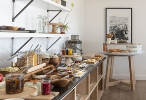 Desayuno completo incluido todos los días 