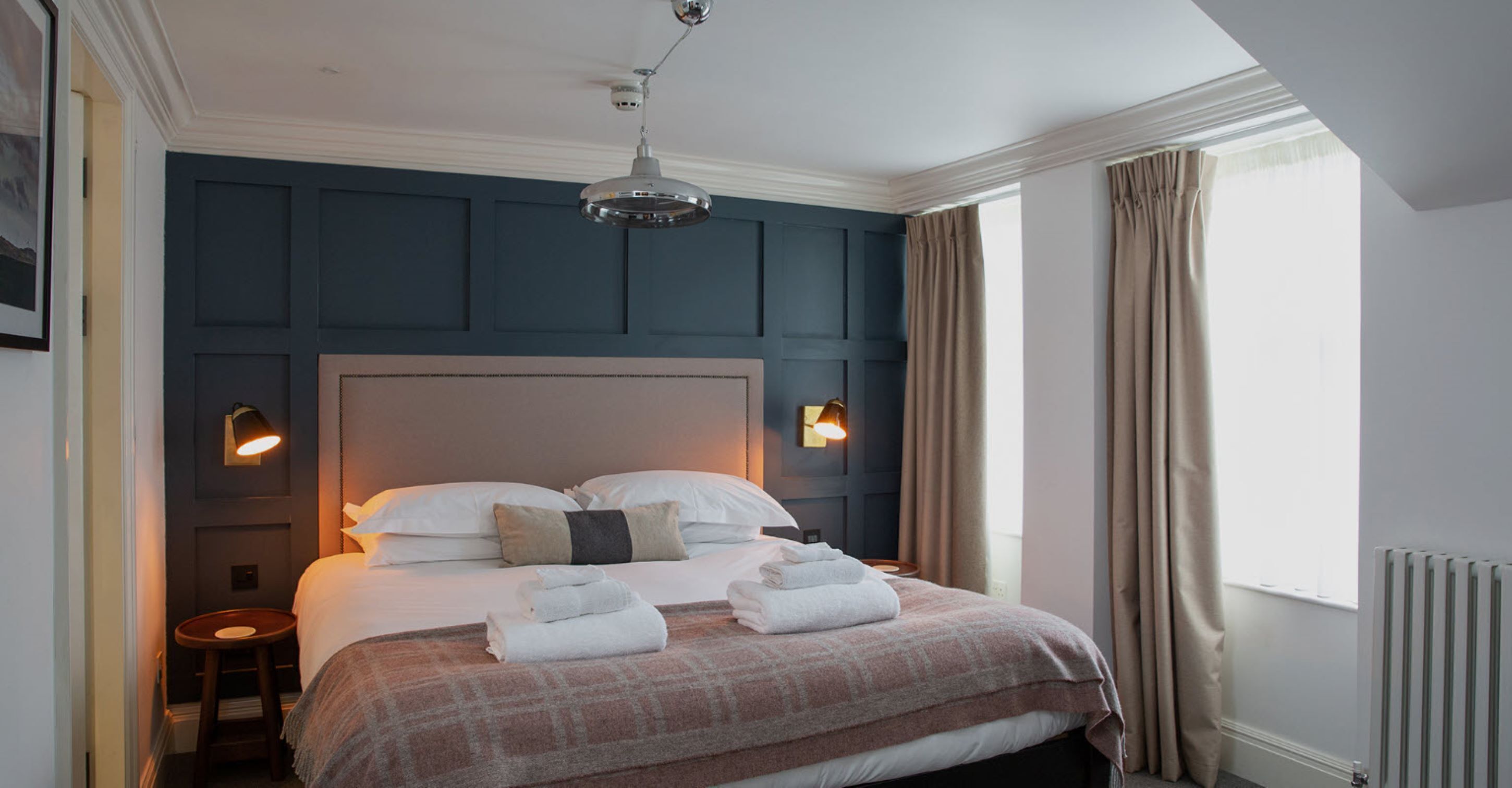Premium bedding, in-room safe, individually decorated