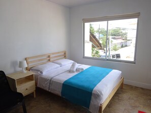 Comfort Apartment, 1 Double Bed, Ensuite, Garden View (Studio 4)
