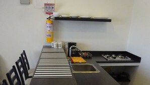 Comfort Apartment, 1 Bedroom, Non Smoking, Garden View (Studio 3) | Private kitchenette - Our Place (San Andrés)