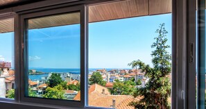 City view from property - Dom Mladenovi B&B (Sozopol)