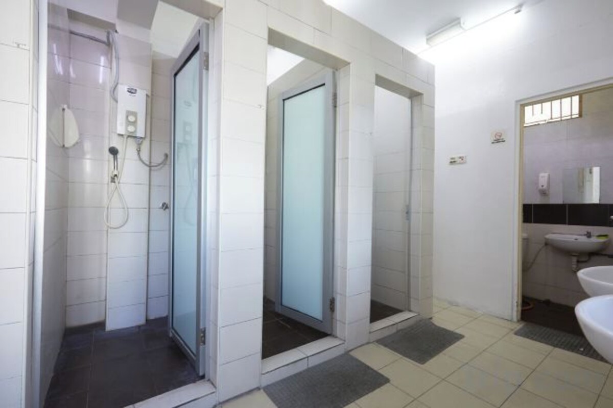 Triple Room With Shared Bathroom