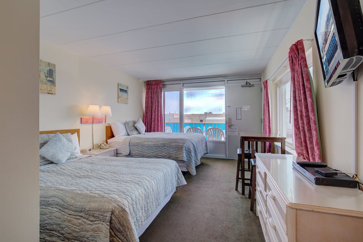 Room 220 | 1 bedroom, individually decorated, individually furnished