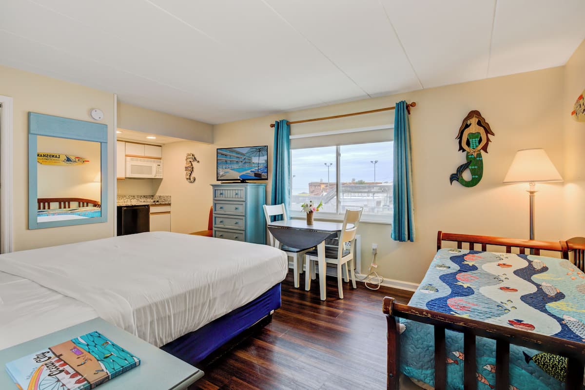 Room 324 | 1 bedroom, individually decorated, individually furnished