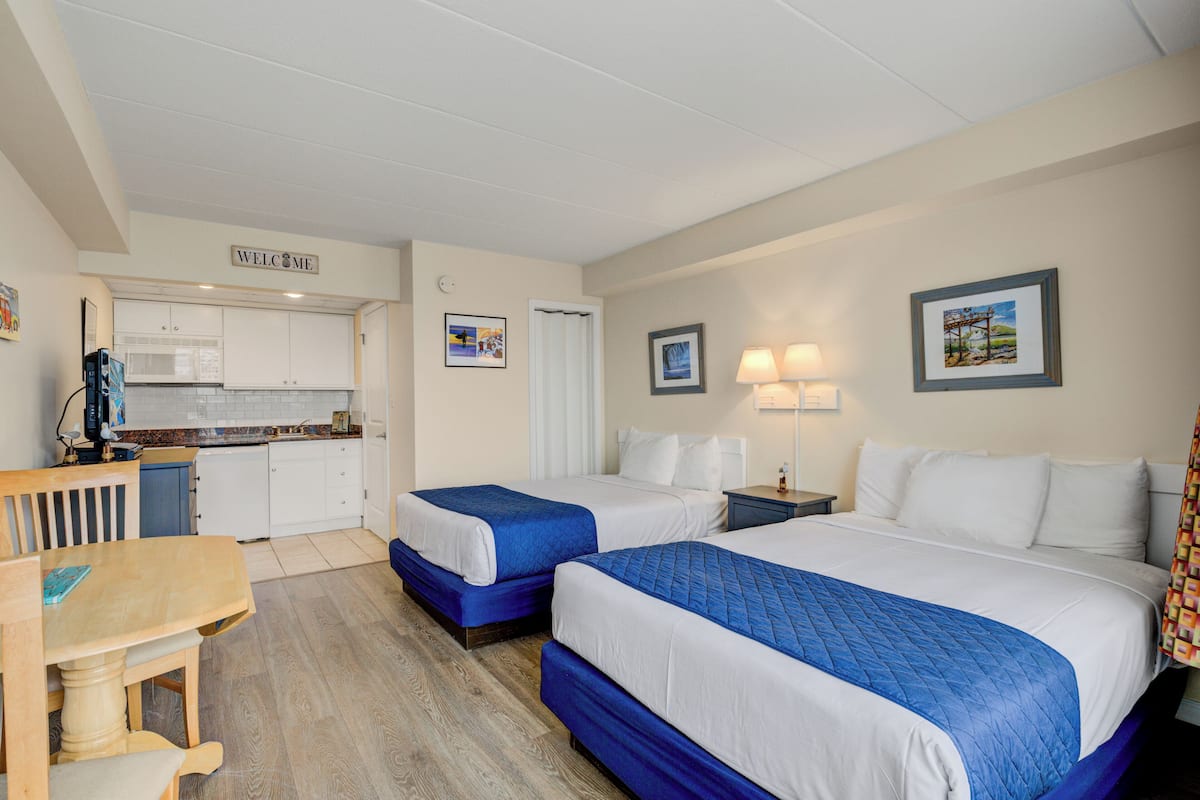Room 321 | 1 bedroom, individually decorated, individually furnished