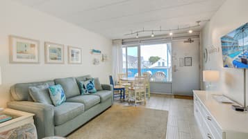 套房 | 起居區 | 平面電視