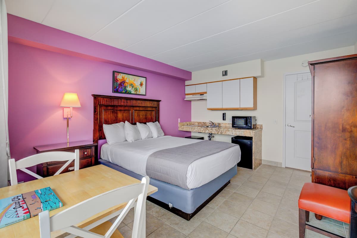 Room 219 | 1 bedroom, individually decorated, individually furnished