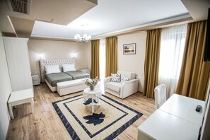 华丽套房 | 迷你吧、婴儿床、折叠床/加床（额外收费）、免费 WiFi