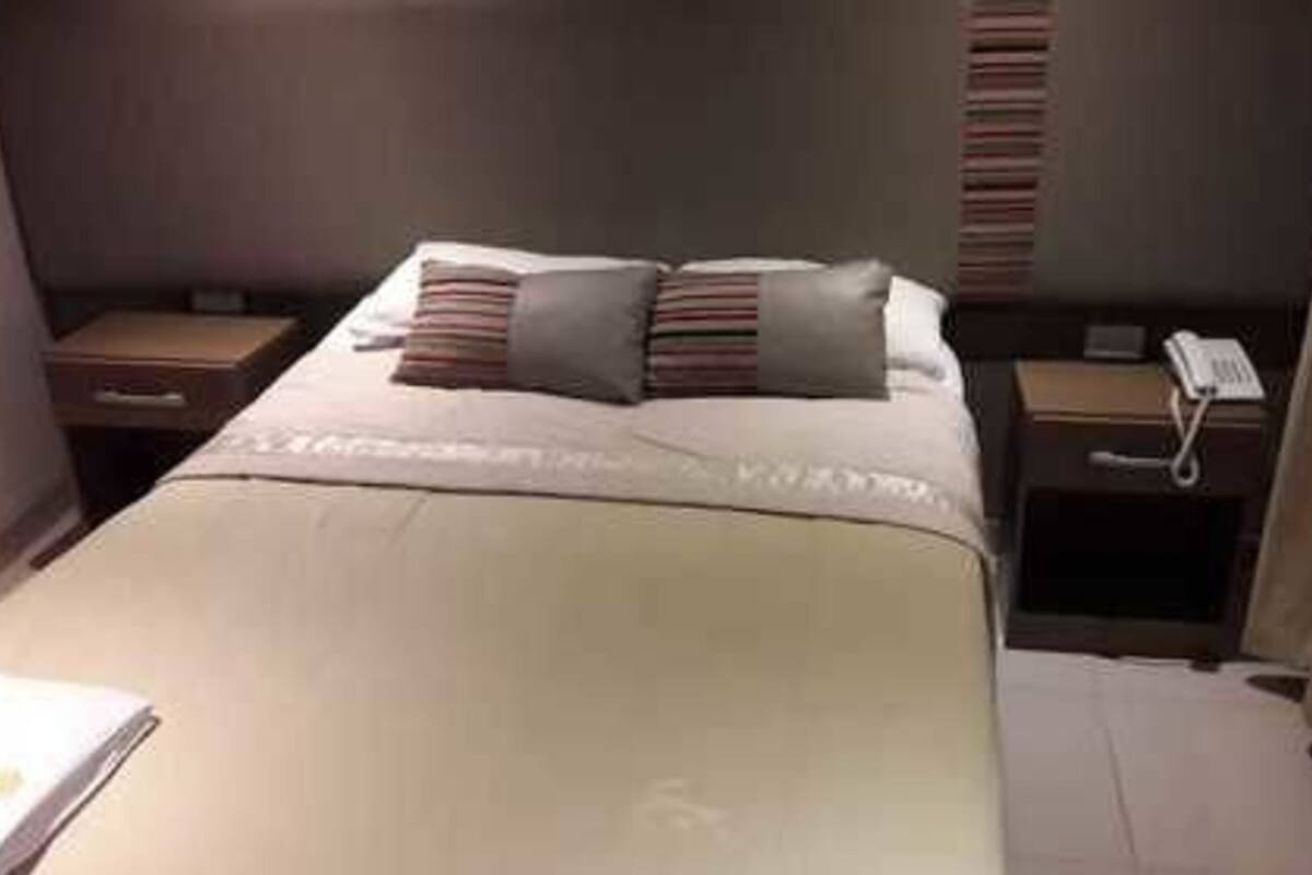 Habitación ejecutiva, 1 cama Queen size, para no fumadores, baño privado | Wifi gratis y ropa de cama
