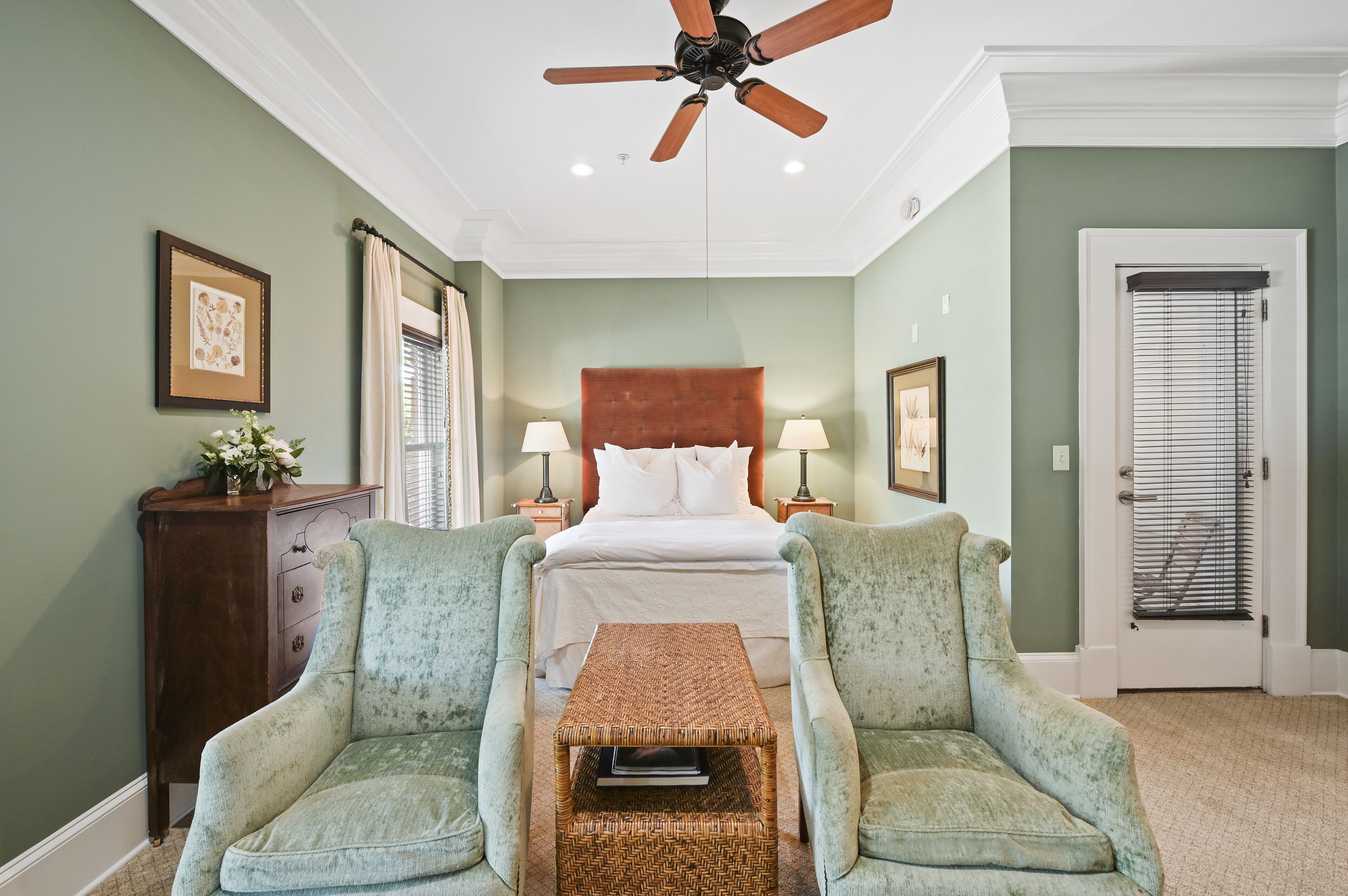 1 chambre, literie de qualité supérieure, couette en duvet d'oie