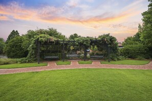 Suite, non-fumeur (Patio, Park View) | Vue de la chambre