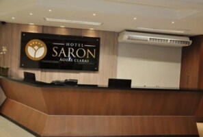 Reception - Hotel Saron (Luziania)