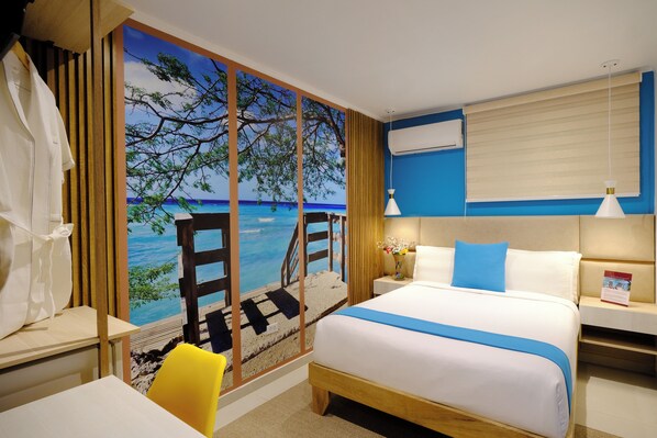 Deluxe Double Room, 1 Queen Bed | 1 bedroom, premium bedding, minibar, individually decorated