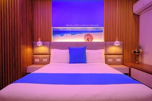 Deluxe Double Room, 1 Queen Bed | 1 bedroom, premium bedding, minibar, individually decorated
