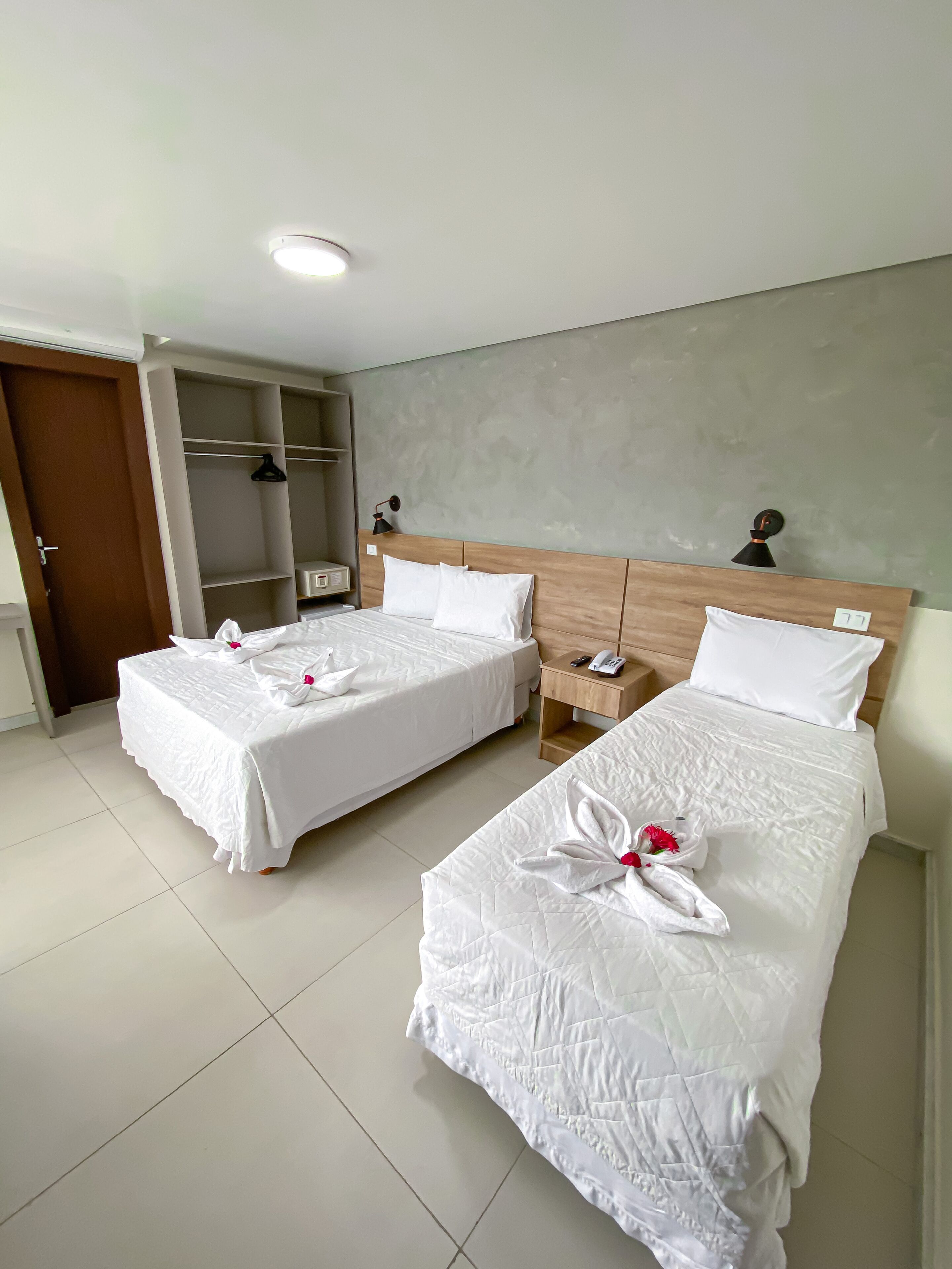 superior room | minibar, in-room safe, blackout curtains, free wifi