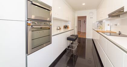Industrial Lisbon Apartment - Adults Only
