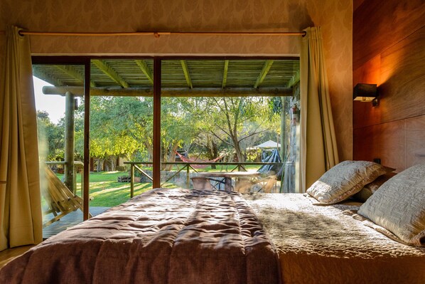 Sistema de insonorización y ropa de cama