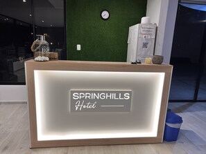 Reception - Springhills Quito Airport (Tababela)