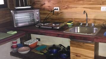 Romantic Studio, 2 Double Beds, Non Smoking | Private kitchen | Full-size fridge, microwave, stovetop, coffee/tea maker