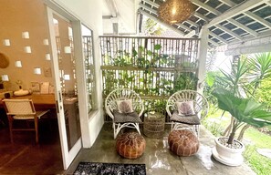 Lila Bungalow 1 - The Apartment | Terassi/patio