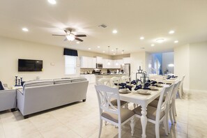 Lobby - Windsor at Westside #20 - 9 Bedroom Private Pool Villa in Brand New Resort (Kissimmee)
