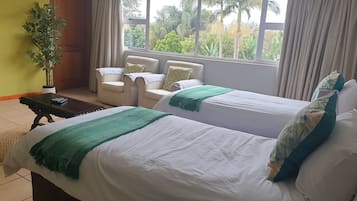 Superior Apartment, 3 Bedrooms, Mountain View | Egyptian cotton sheets, premium bedding, in-room safe