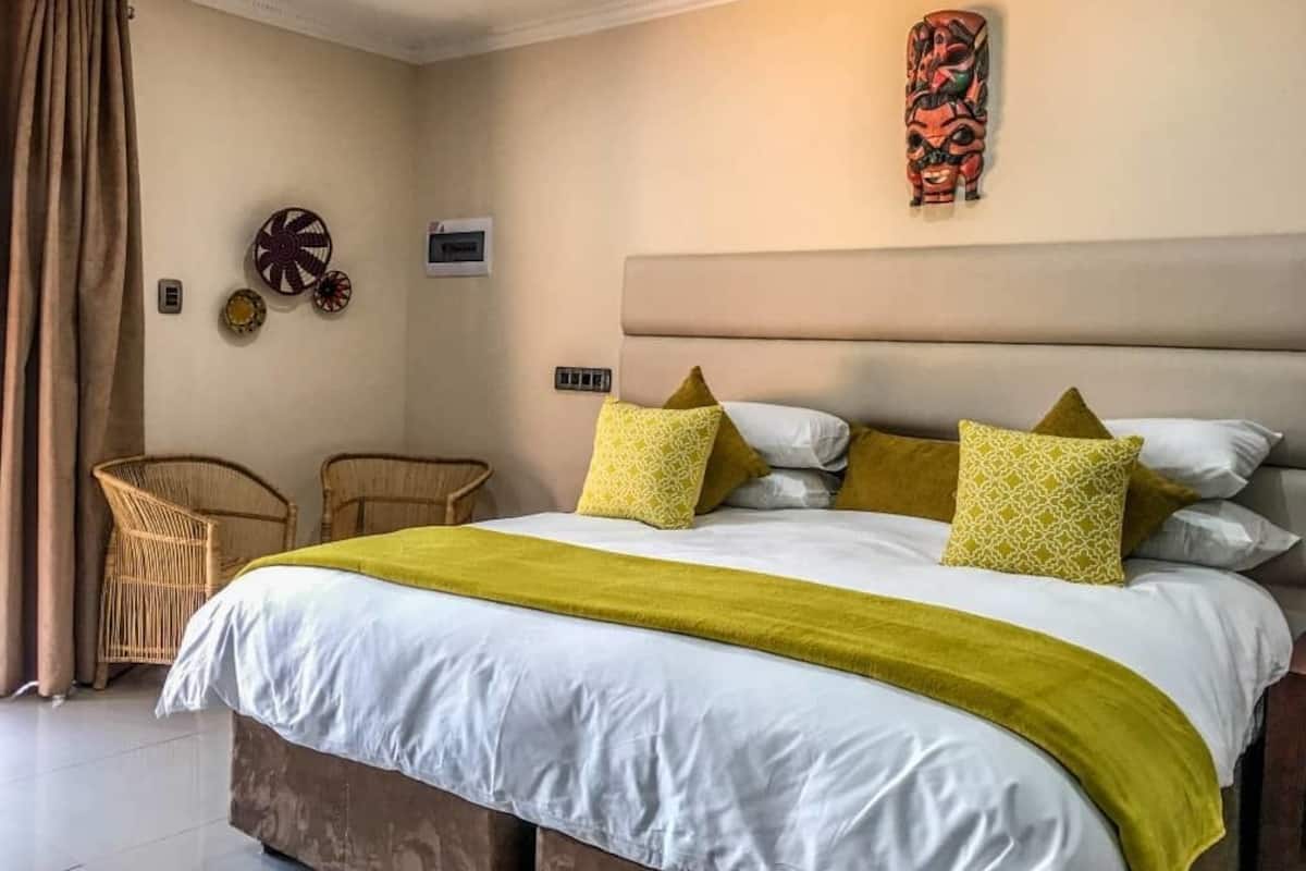 Phòng Suite Deluxe | Bộ trải giường bằng vải cotton Ai Cập, bộ đồ giường cao cấp