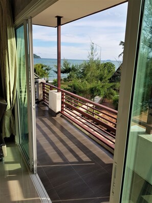 King Room with Seaview | 折叠床/加床(额外收费)、免费 WiFi
