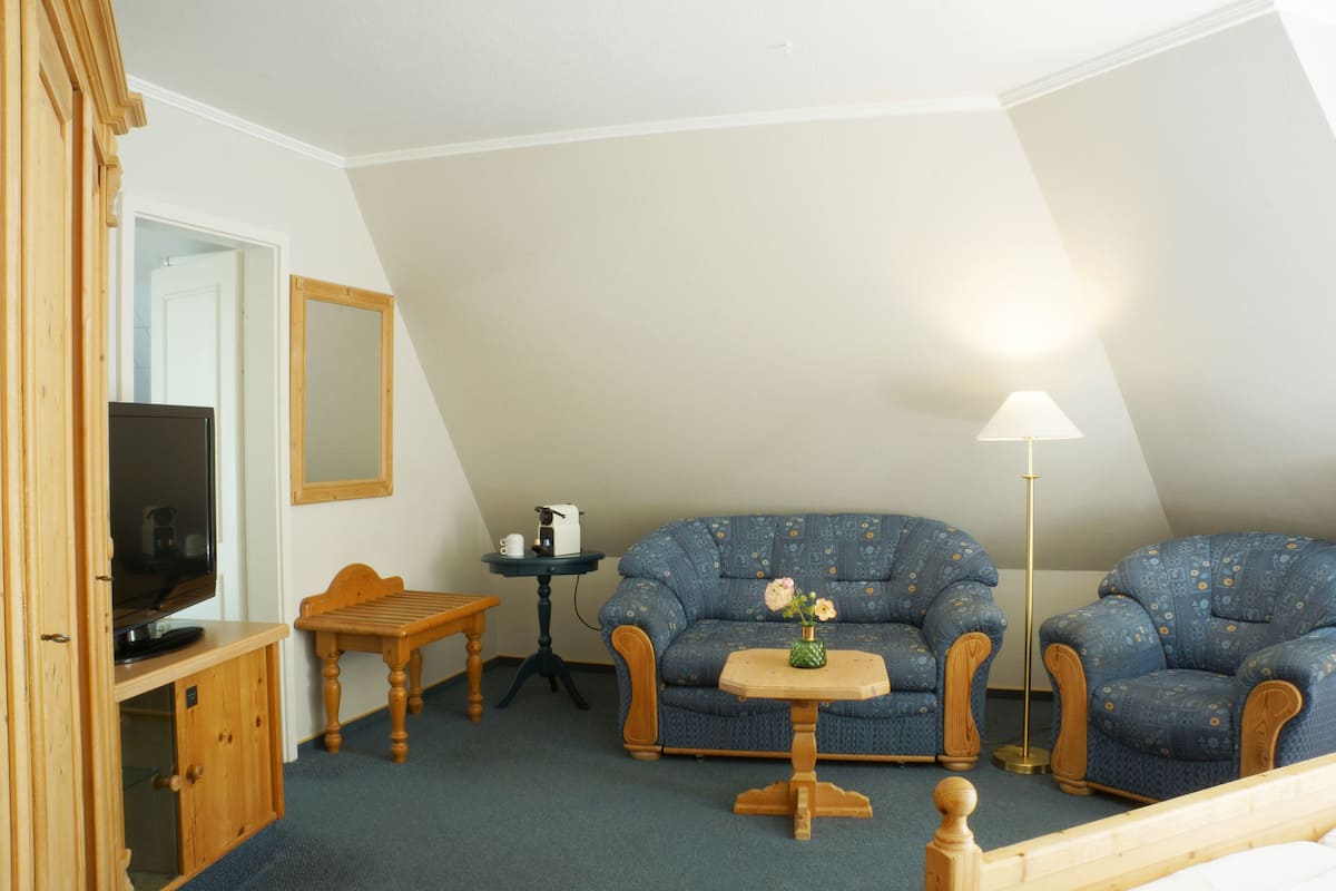 comfort double room (balcony or terrace) | 1 bedroom, in-room safe, free wifi, bed sheets