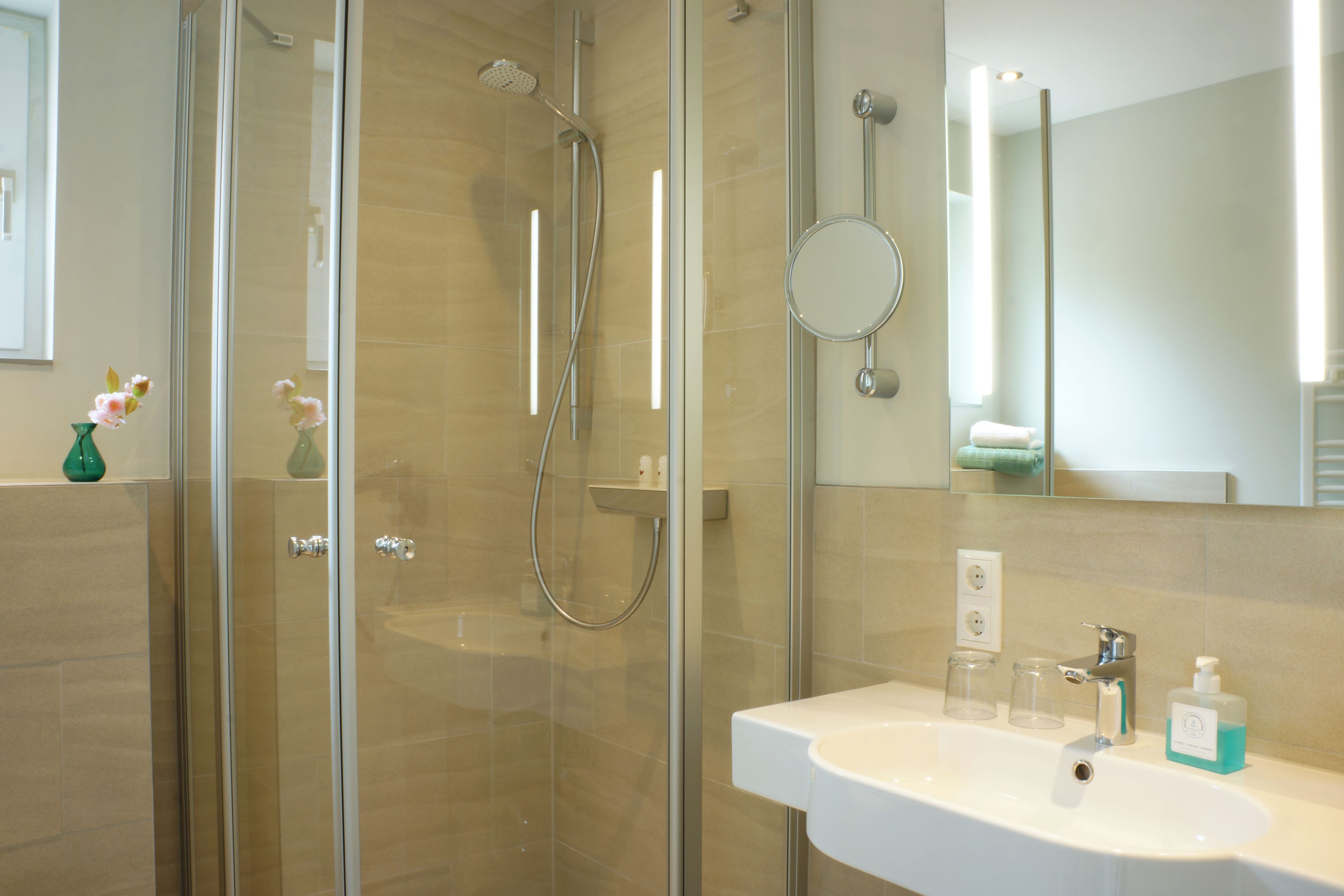 comfort double room, terrace | bathroom shower