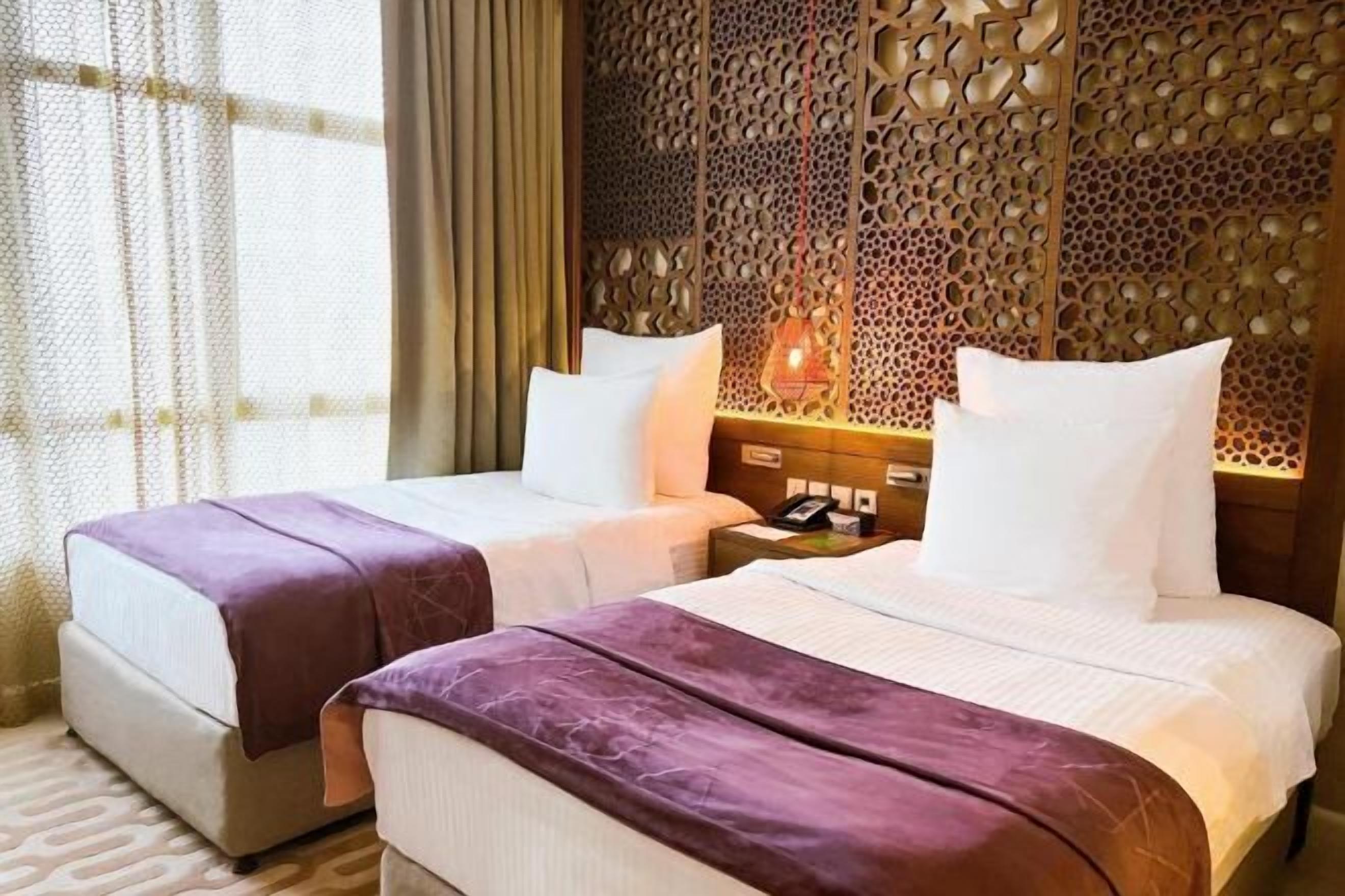 미니바, 객실 내 금고, 각각 다른 스타일의 인테리어, 각각 다르게 가구 비치