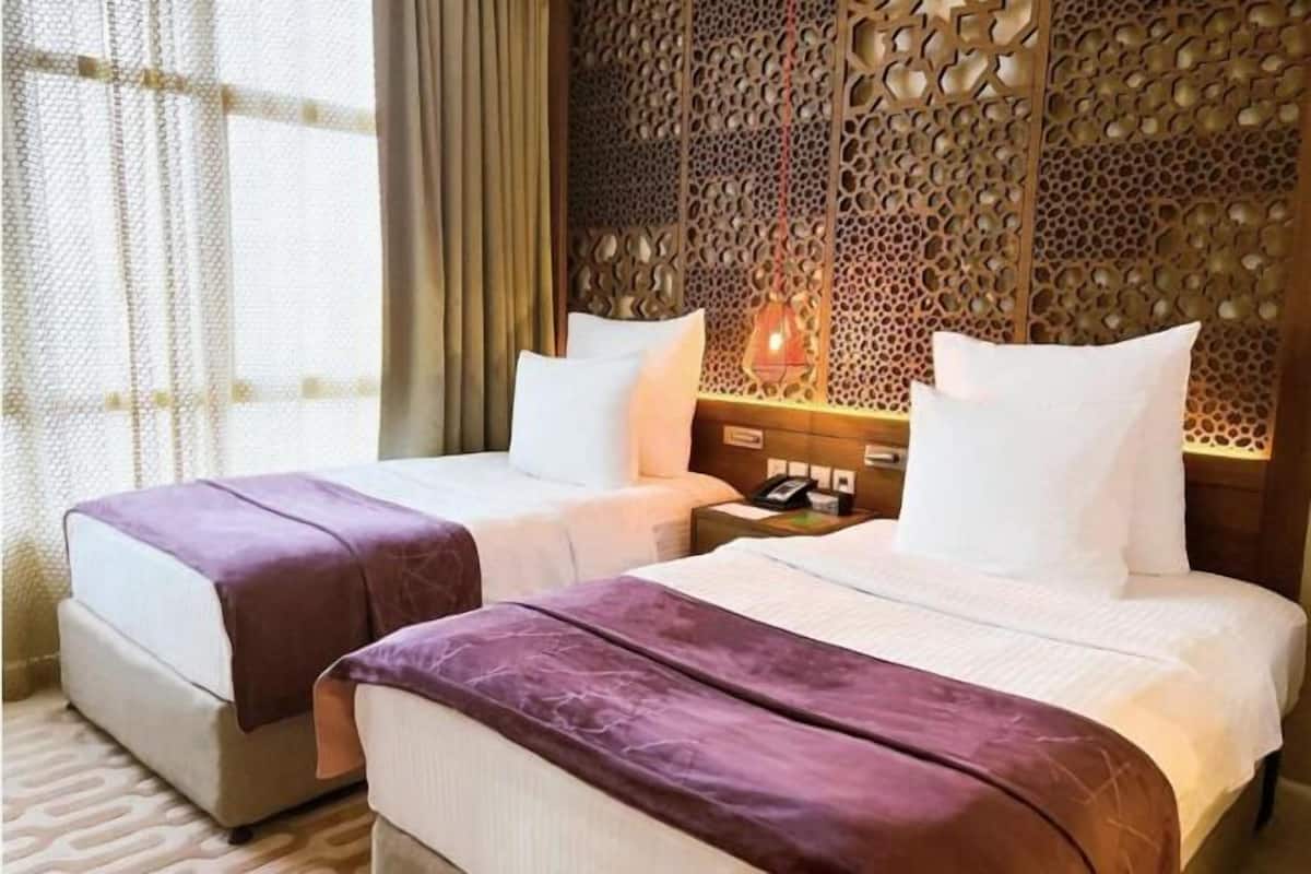 Minibar, in-room safe, individually decorated, individually furnished