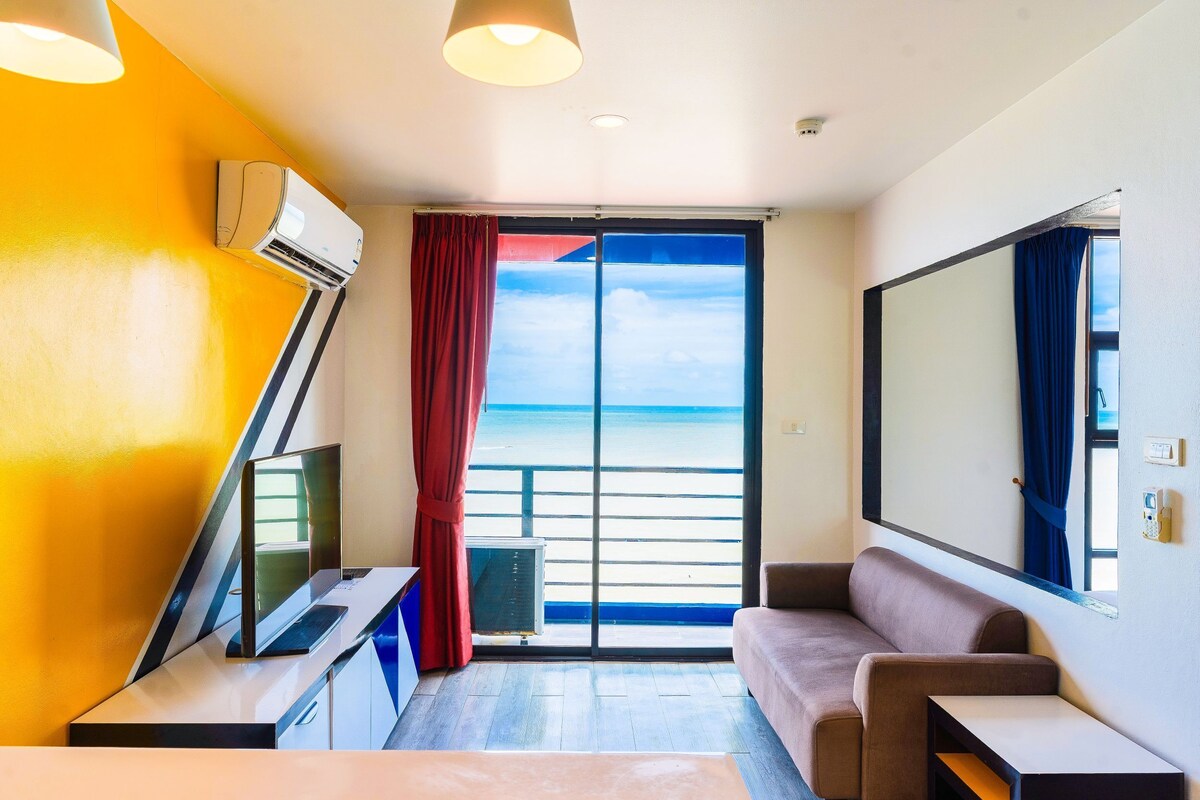 Executive suite, uitzicht op zee | Een kluis op de kamer, verduisterende gordijnen, gratis wifi, beddengoed