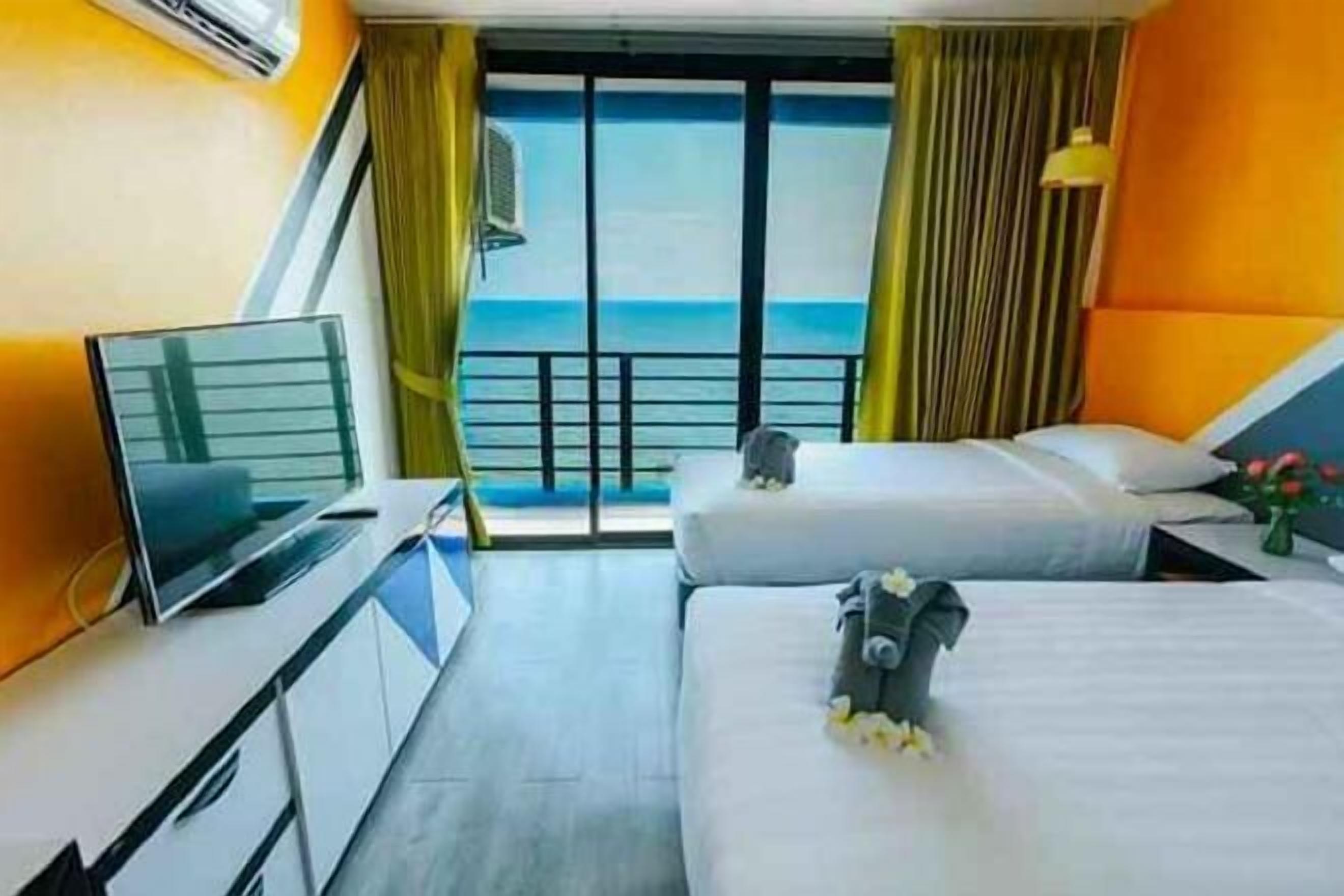 In-room safe, blackout drapes, free WiFi, bed sheets