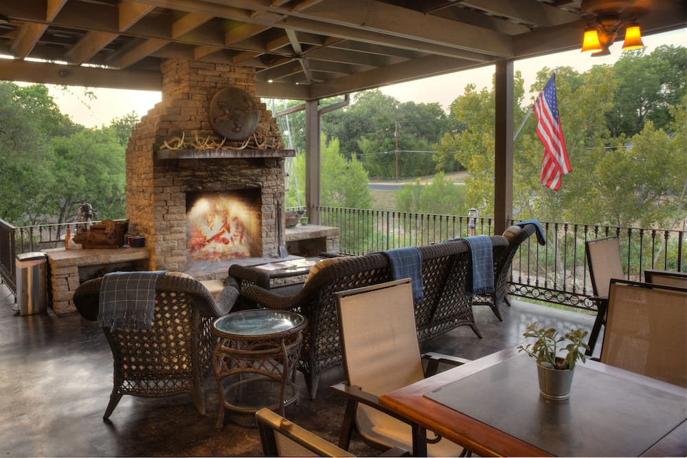The Winchester Lodge