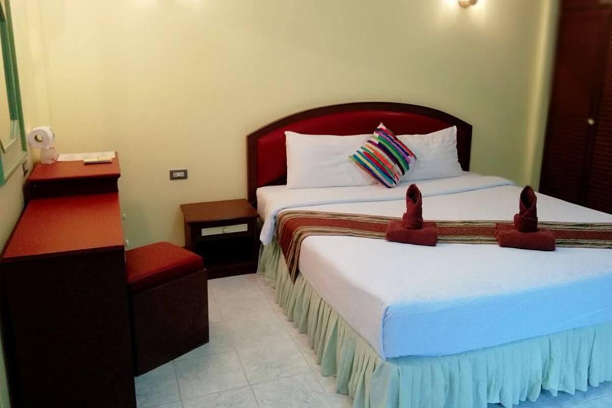 In-room safe, wheelchair access