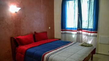Apartment, 3 Bedrooms | 3 bilik tidur, langsir/tirai gelap terus, Wi-fi percuma, cadar katil