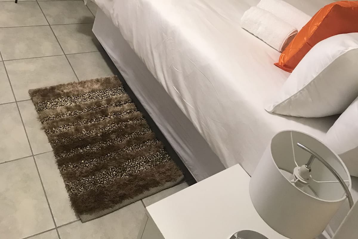 Desk, laptop workspace, iron/ironing board (on request), free WiFi