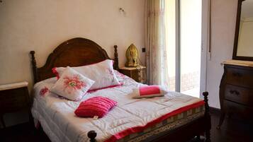 Apartment, 2 Bedrooms | 2 bilik tidur, cadar katil