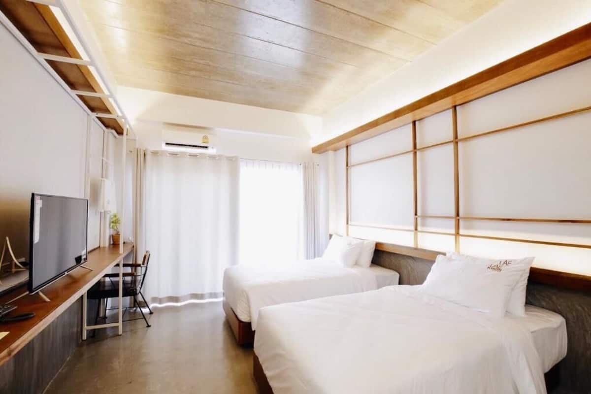 Desk, blackout curtains, rollaway beds, free WiFi