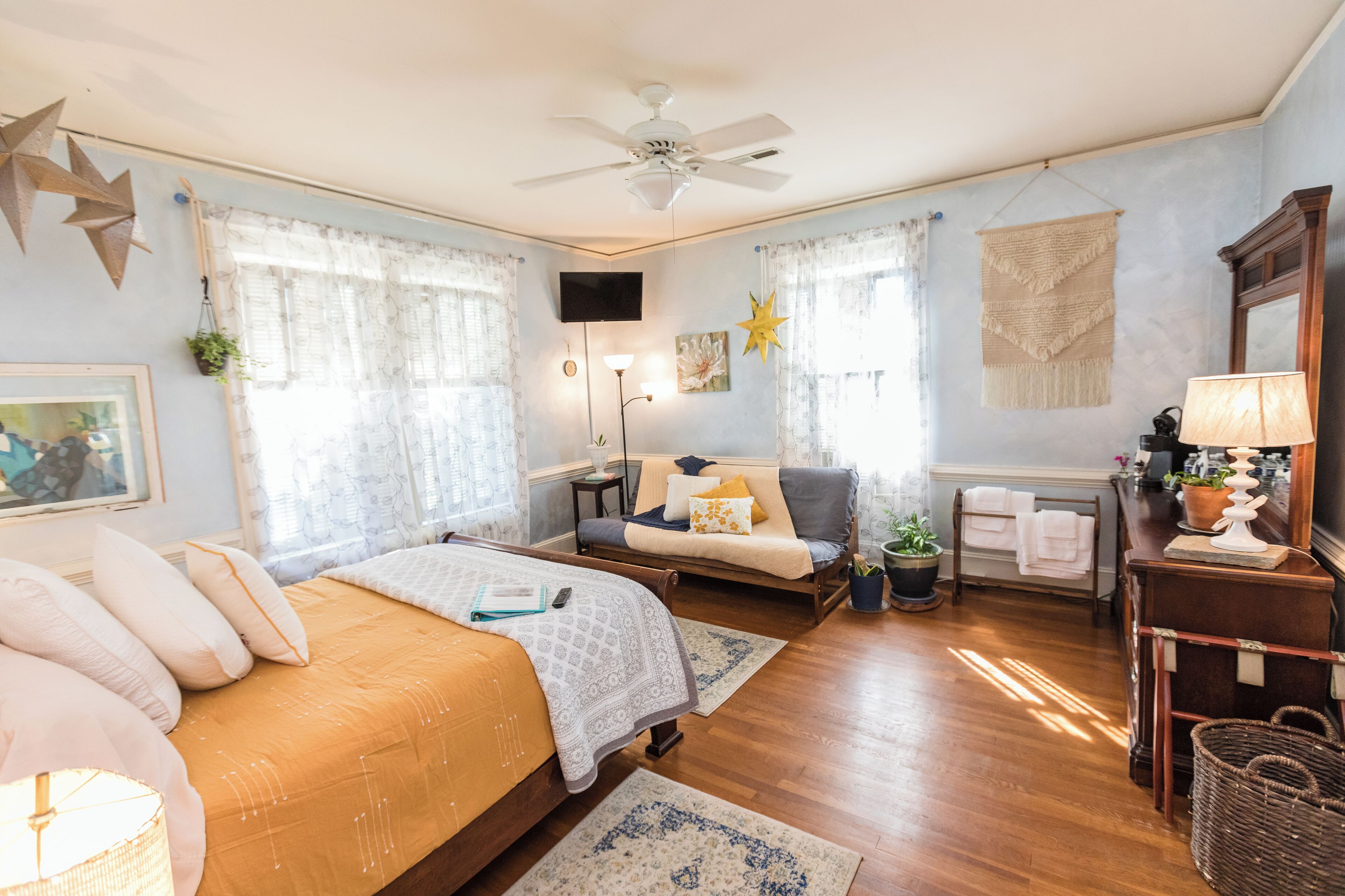 Premium bedding, iron/ironing board, travel crib, free rollaway beds