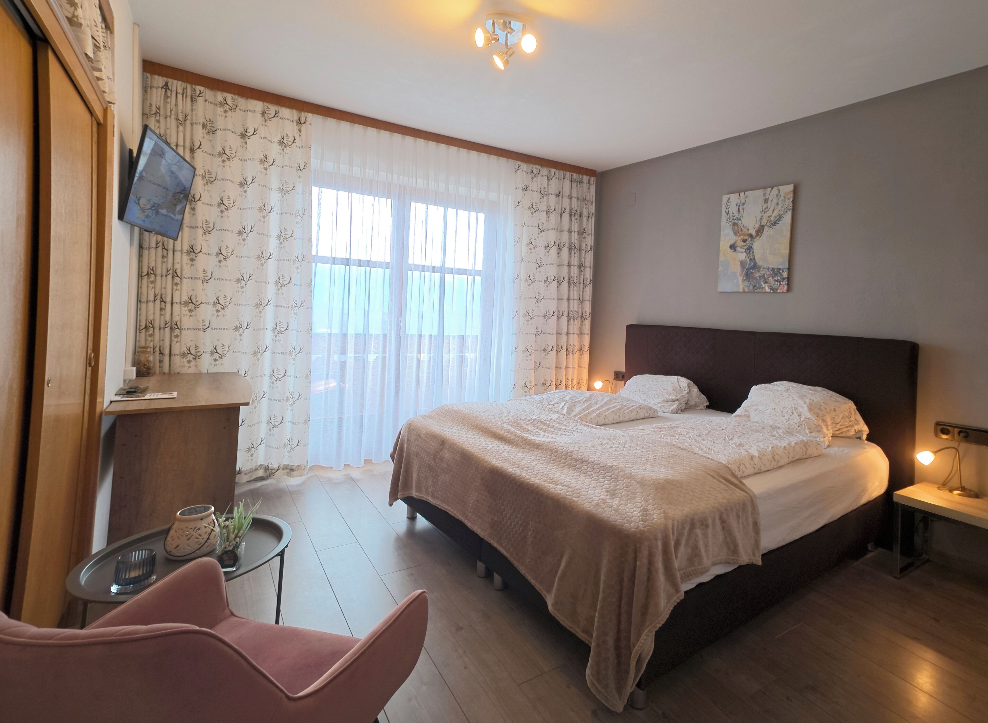 In-room safe, desk, free WiFi, bed sheets