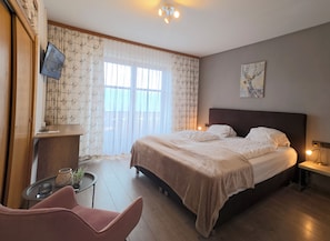 In-room safe, desk, free WiFi, bed sheets - Hotel-Gasthof Lammersdorf (Millstatt)