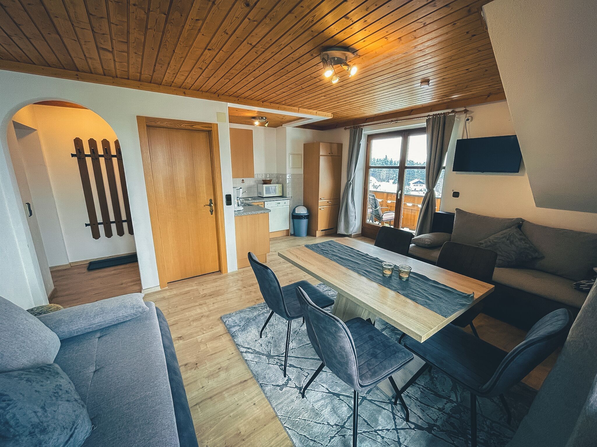 In-room safe, desk, free WiFi, bed sheets