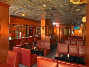 2 quầy bar/khu lounge 