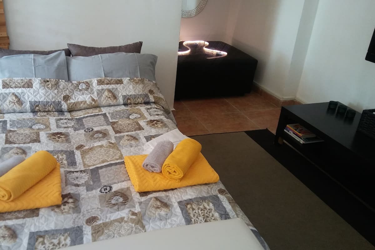 Departamento Confort, varias camas, baño compartido | Cunas, camas extra, wifi gratis y ropa de cama