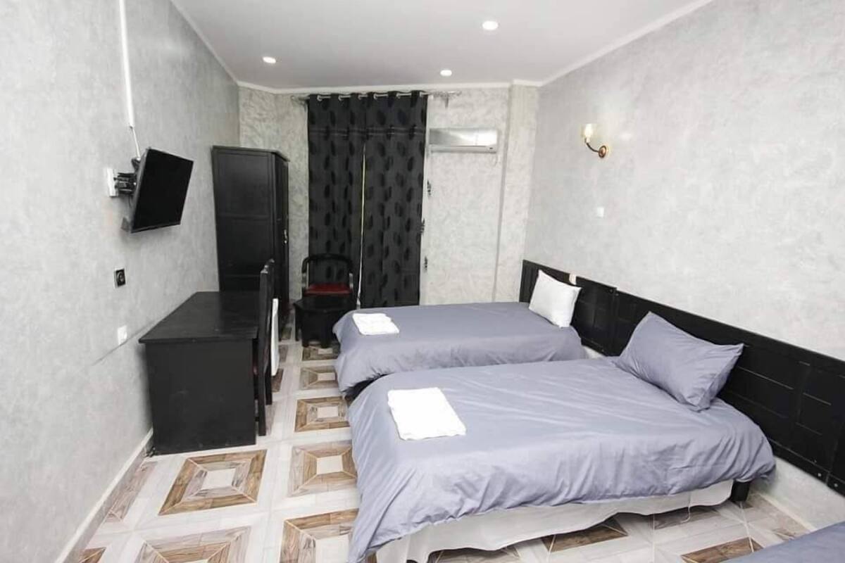 Premium bedding, in-room safe, desk, free WiFi